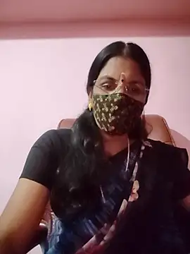 Snapshot of tamil_peenqueen chatting on 07.29.26 tamil peenqueen online show from 07.29.26