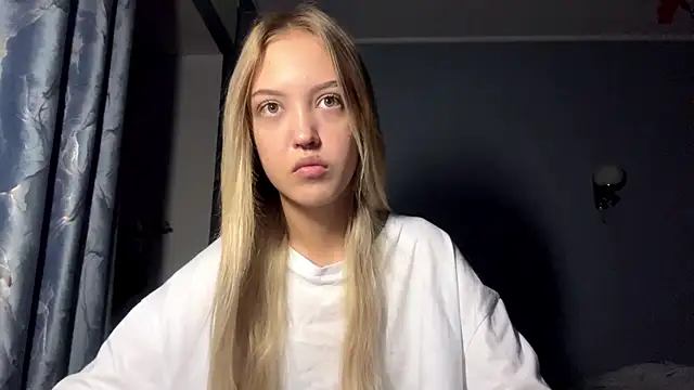 Snapshot of AngelitaMccrobie chatting on 07.05.26 AngelitaMccrobie online show from 07.05.26