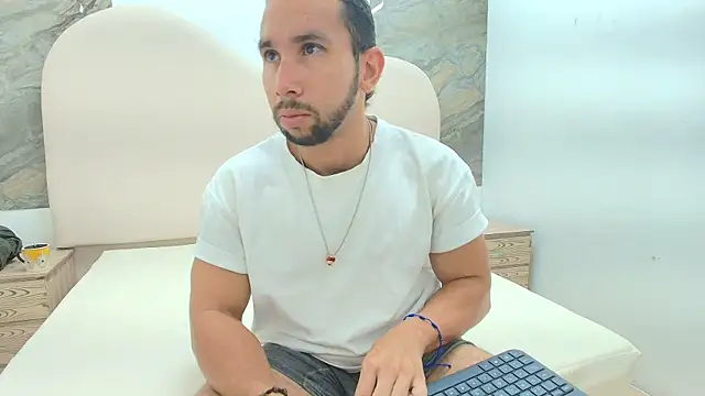 Snapshot of FELIPE_DIAMOND chatting on 07.09.26 FELIPE DIAMOND online show from 07.09.26