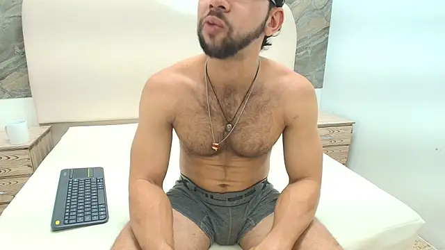Snapshot of FELIPE_DIAMOND chatting on 07.14.26 FELIPE DIAMOND online show from 07.14.26