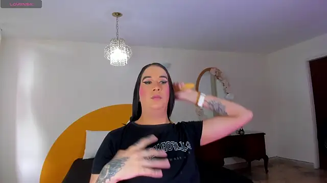 Snapshot of Alana__dolls_ chatting on 07.18.26 Alana dolls online show from 07.18.26