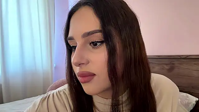 Snapshot of Leylanda chatting on 07.17.26 Leylanda online show from 07.17.26