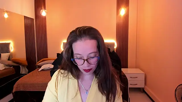 Snapshot of Victoria__blake_ chatting on 07.16.26 Victoria blake online show from 07.16.26