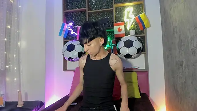 Snapshot of Dominik_lux chatting on 07.07.26 Dominik lux online show from 07.07.26