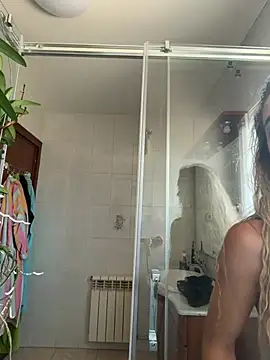 lunavelveett online show from 07.07.26