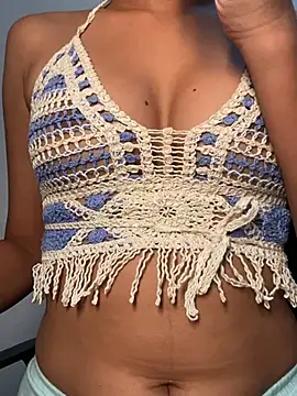 Snapshot of Roshelle_luxe chatting on 07.15.26 Roshelle luxe online show from 07.15.26