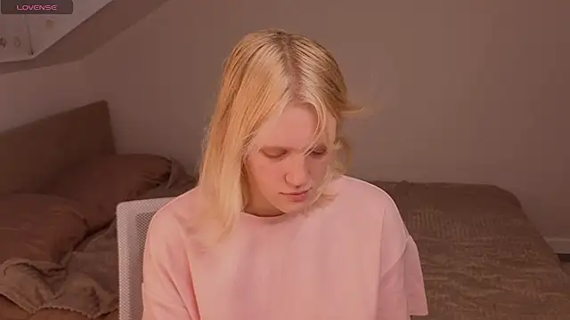 Lilly Jhonass online show from 07.19.26