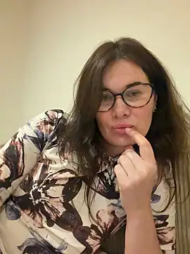 Snapshot of Sophie_Virginia chatting on 07.23.26 Sophie Virginia online show from 07.23.26