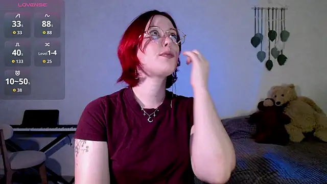 ember lune online show from 08.03.26