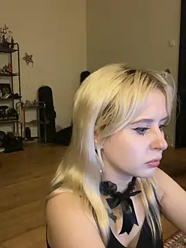 viviennedoll online show from 07.03.26