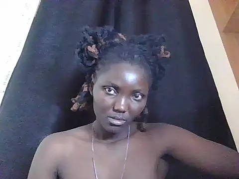 Snapshot of Black_beautygirlll chatting on 07.13.26 Black beautygirlll online show from 07.13.26