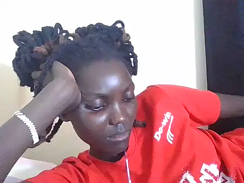 Snapshot of Black_beautygirlll chatting on 07.16.26 Black beautygirlll online show from 07.16.26