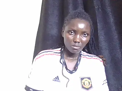 Snapshot of Black_beautygirlll chatting on 07.28.26 Black beautygirlll online show from 07.28.26