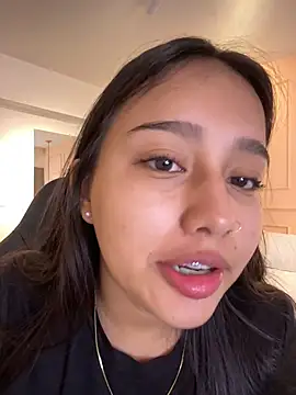 Snapshot of BELLA_GAITAN_ chatting on 07.30.26 BELLA GAITAN online show from 07.30.26