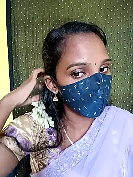 Snapshot of Tamil_Soloqueen_001 chatting on 07.17.26 Tamil Soloqueen 001 online show from 07.17.26