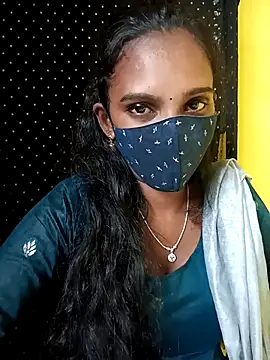 Snapshot of Tamil_Soloqueen_001 chatting on 07.23.26 Tamil Soloqueen 001 online show from 07.23.26