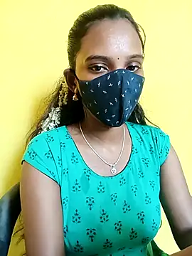 Snapshot of Tamil_Soloqueen_001 chatting on 07.25.26 Tamil Soloqueen 001 online show from 07.25.26