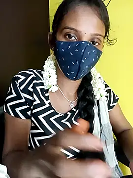 Snapshot of Tamil_Soloqueen_001 chatting on 07.28.26 Tamil Soloqueen 001 online show from 07.28.26