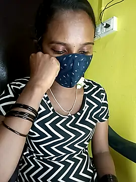 Snapshot of Tamil_Soloqueen_001 chatting on 07.28.26 Tamil Soloqueen 001 online show from 07.28.26