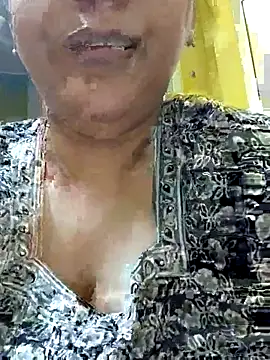Snapshot of arushi9490 chatting on 07.11.26 arushi9490 online show from 07.11.26