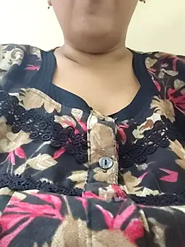 Snapshot of arushi9490 chatting on 07.18.26 arushi9490 online show from 07.18.26