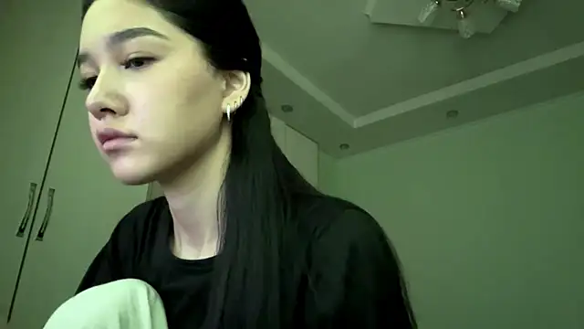Snapshot of MintyMuse chatting on 07.14.26 MintyMuse online show from 07.14.26