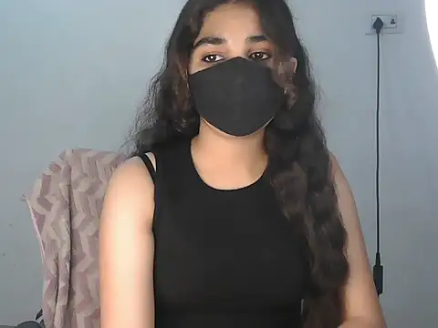 Snapshot of Naughty_Meena chatting on 07.27.26 Naughty Meena online show from 07.27.26