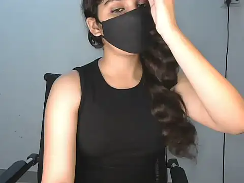 Snapshot of Naughty_Meena chatting on 07.28.26 Naughty Meena online show from 07.28.26