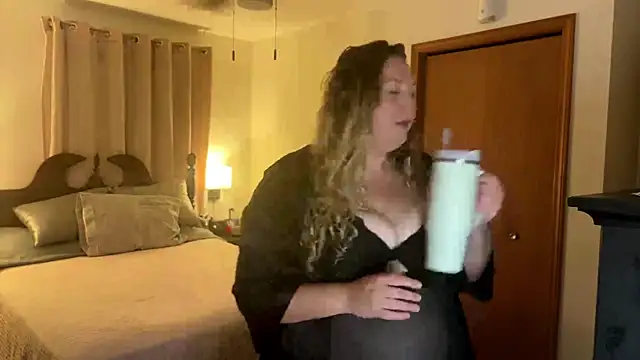 LivYourFantasy online show from 07.05.26