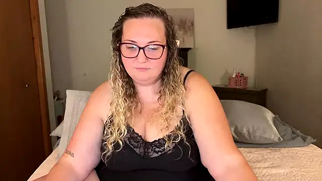 LivYourFantasy online show from 07.06.26