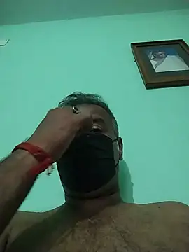 Snapshot of daddy_small_dick chatting on 07.04.26 daddy small dick online show from 07.04.26