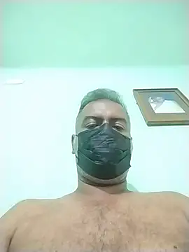 Snapshot of daddy_small_dick chatting on 07.05.26 daddy small dick online show from 07.05.26
