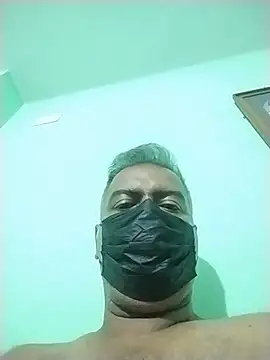 Snapshot of daddy_small_dick chatting on 07.07.26 daddy small dick online show from 07.07.26