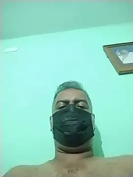 Snapshot of daddy_small_dick chatting on 07.08.26 daddy small dick online show from 07.08.26