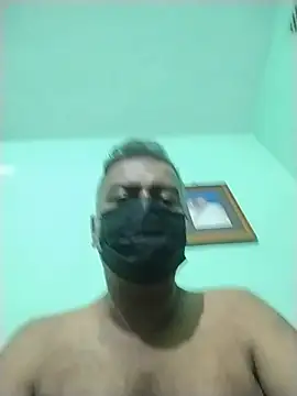 Snapshot of daddy_small_dick chatting on 07.10.26 daddy small dick online show from 07.10.26
