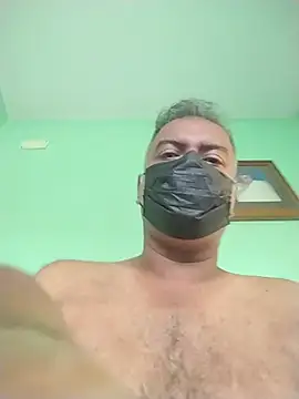 Snapshot of daddy_small_dick chatting on 07.11.26 daddy small dick online show from 07.11.26