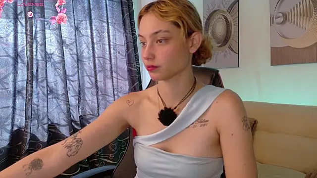charlotte rioz online show from 07.28.26