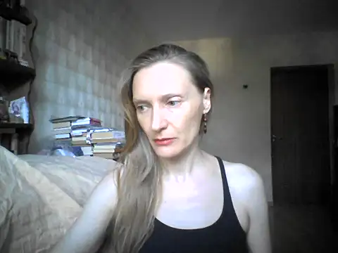 Snapshot of LunaBelle2 chatting on 07.19.26 LunaBelle2 online show from 07.19.26
