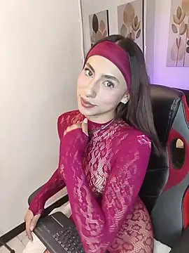 Lily-coopers online show from 07.23.26