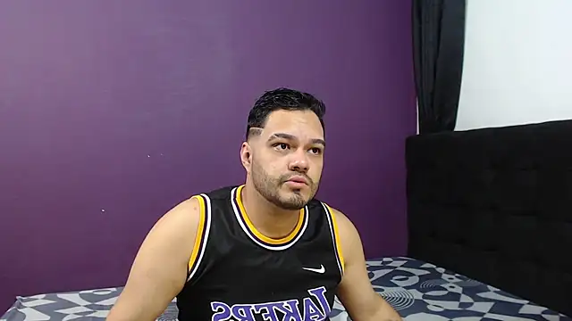 Snapshot of Alejandro_db chatting on 07.23.26 Alejandro db online show from 07.23.26