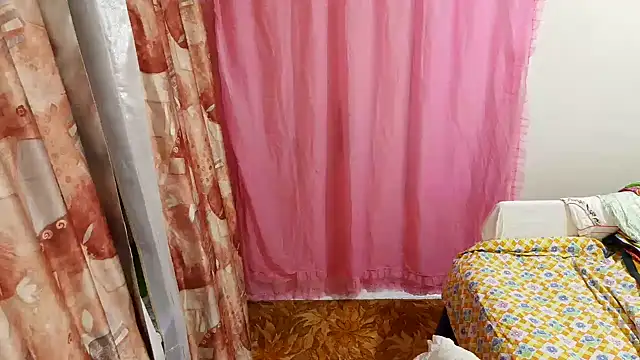 Snapshot of GoddessThumbelina chatting on 07.27.26 GoddessThumbelina online show from 07.27.26