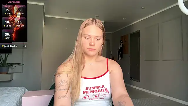 Snapshot of Stefany_Bloserful chatting on 07.28.26 Stefany Bloserful online show from 07.28.26