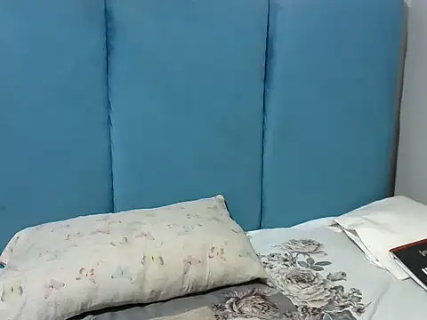 Snapshot of sassysiren chatting on 07.27.26 sassysiren online show from 07.27.26