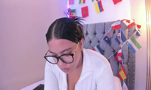 Snapshot of Kataleya_Monet_ chatting on 07.17.26 Kataleya Monet online show from 07.17.26