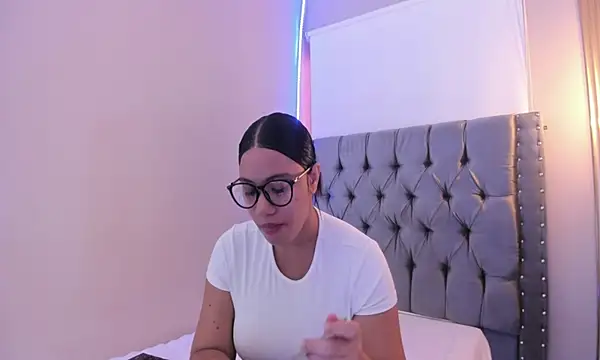 Snapshot of Kataleya_Monet_ chatting on 07.18.26 Kataleya Monet online show from 07.18.26