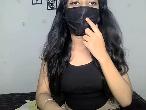 Snapshot of PRIYANKA_KHAAN chatting on 07.17.26 PRIYANKA KHAAN online show from 07.17.26