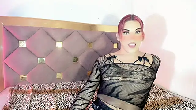 Ladanisha online show from 07.20.26
