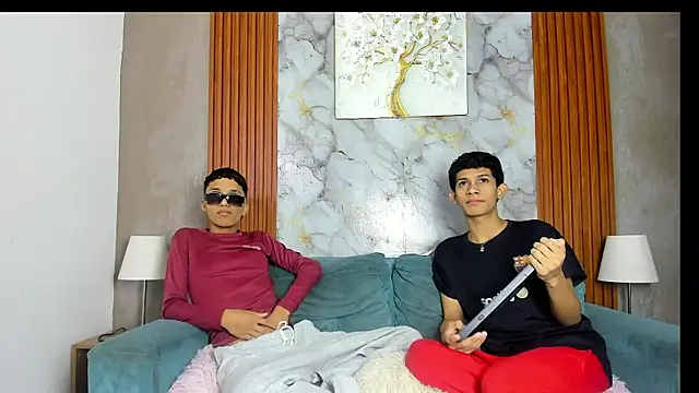 PRETTY LOVERS1 online show from 07.22.26