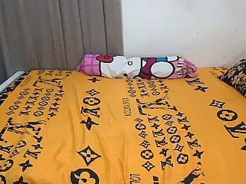 Hotpeachyx online show from 07.22.26