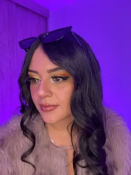 Snapshot of sofiaqueen__ chatting on 07.17.26 sofiaqueen online show from 07.17.26